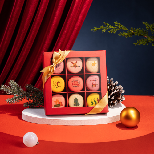 6 macarons Christmas Gift Box