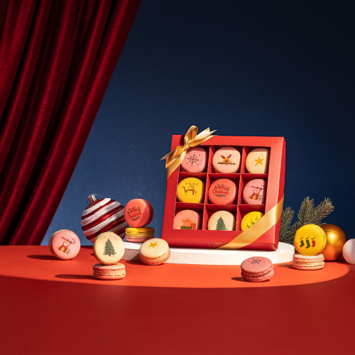 6 macarons Christmas Gift Box