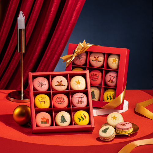 6 macarons Christmas Gift Box